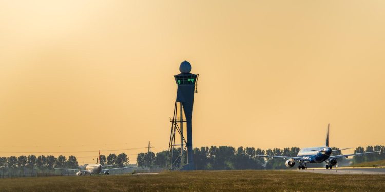 “Runway Ready: Recreate High Fashion Looks with Affordable Pieces”