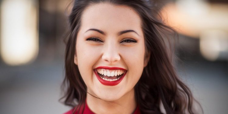 “Beauty Beyond Boundaries: Cultural Influences on Makeup Trends”