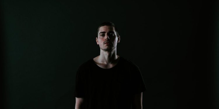 “Lip Service: Mastering the Art of Lipstick Application”