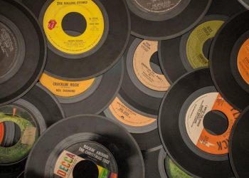 “Music Legends: Their Impact on the Industry”