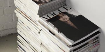 “Fashion Trends That Defined the 90s Making a Comeback”