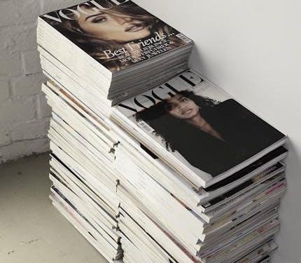 “Fashion Trends That Defined the 90s Making a Comeback”