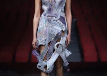 “Fashion Week Highlights: Trends from the Runway”