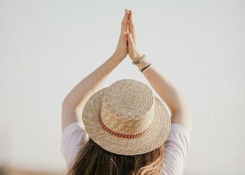 “Benefits of Yoga for Both Body and Mind”