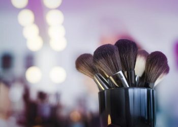 “Celebrity Makeup Artists Share Their Top Secrets”