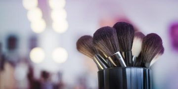 “Celebrity Makeup Artists Share Their Top Secrets”