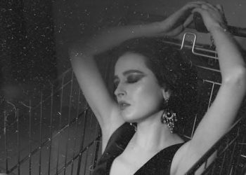 “Step-by-Step Guide to Achieving the Perfect Smokey Eye”