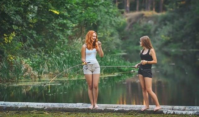 “Summer Makeup Essentials for a Flawless Look”